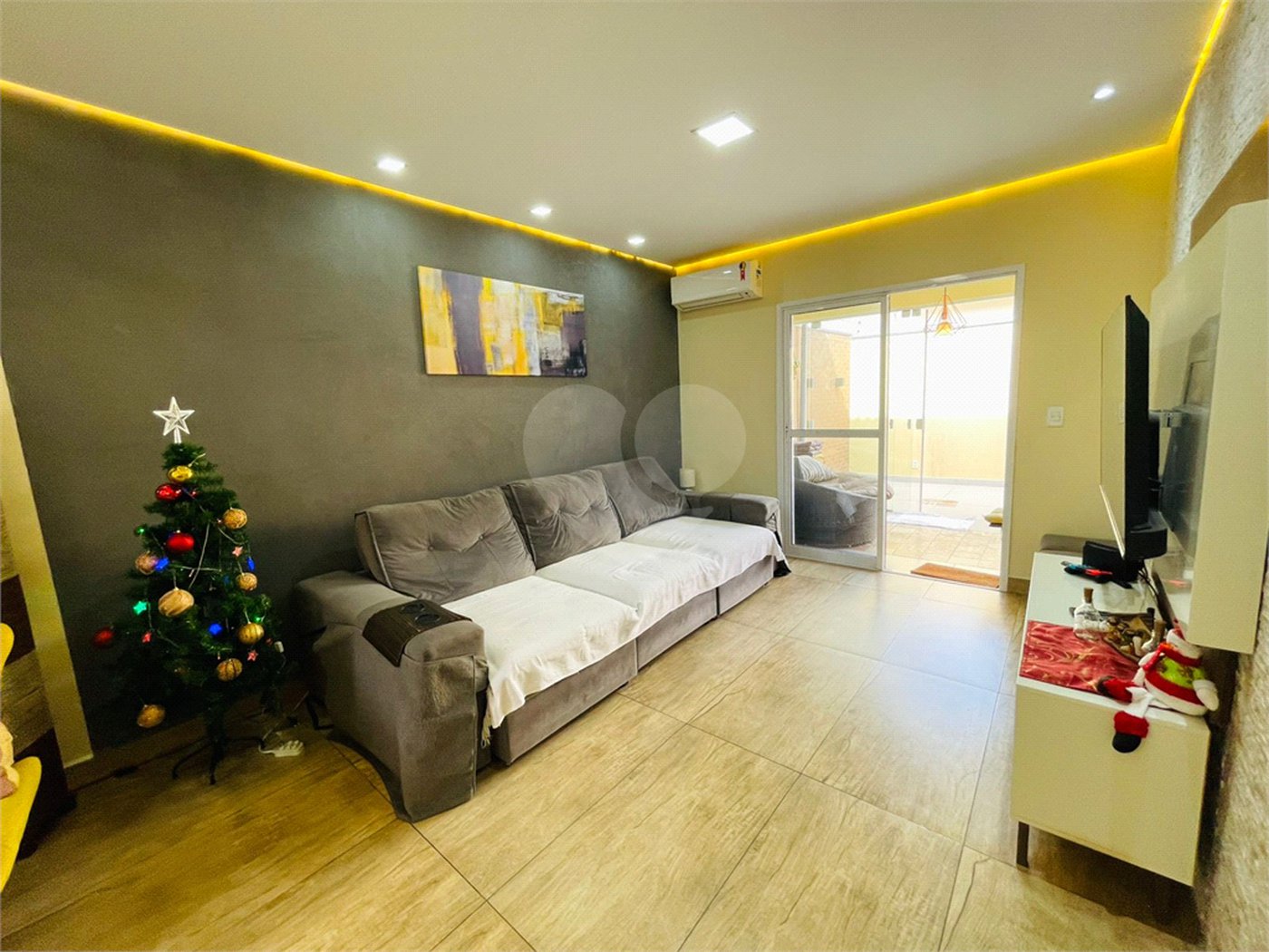 Casa à venda com 3 quartos, sendo 1 suíte, no condomínio Maggiori, Sorocaba - SP