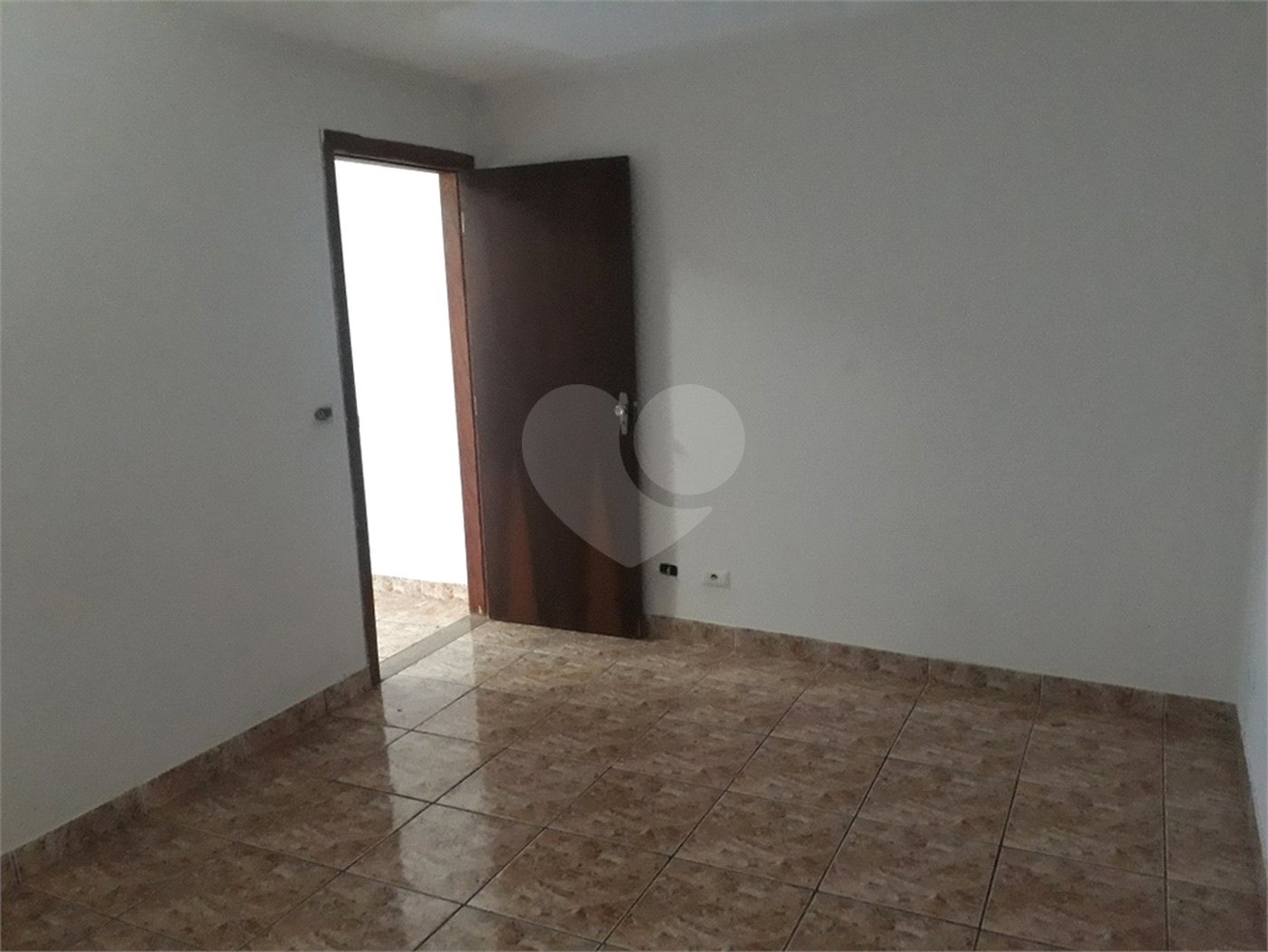 Casa à venda com 4 quartos, sendo 1 suíte, em Jaçanã, São Paulo, SP