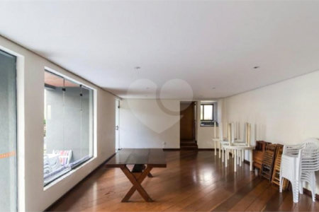 Apartamento à venda com 3 quartos, sendo 1 suíte, em Perdizes, São Paulo, SP