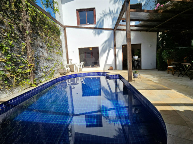 Casa à venda com 3 suítes em Brooklin, São Paulo, SP