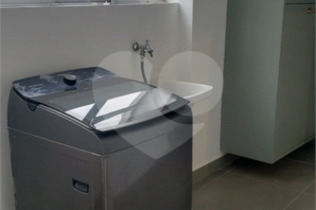 Apartamento à venda com 4 quartos, sendo 1 suíte, em Jardim Paulista, São Paulo, SP