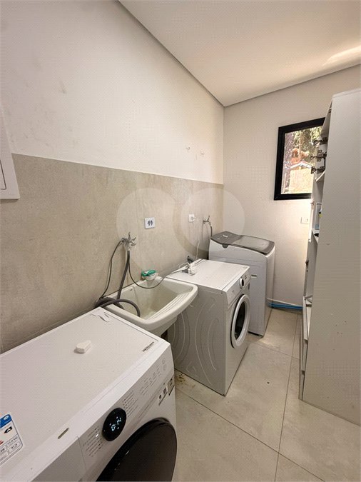 Casa à venda com 4 quartos, sendo 1 suíte,  no condomínio Alpes da Cantareira, Mairiporã - SP