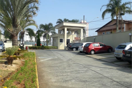 Apartamento à venda com 3 quartos, sendo 1 suíte, em Vila Santana, Mogi das Cruzes, SP