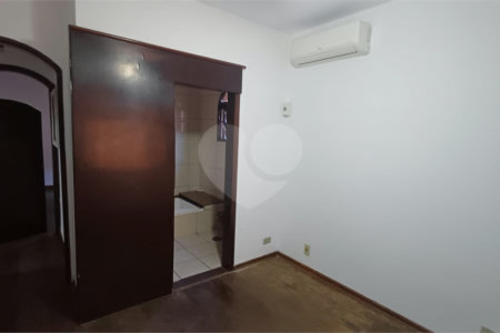 Sobrado à venda com 5 quartos, sendo 2 suítes,  em Parque Continental, São Paulo, SP