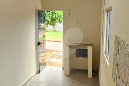 Salão para alugar com 1 suíte,  em Jardim Estoril, Ponta Porã, MS