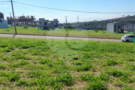 Terreno à venda com 3 quartos, sendo 1 suíte, no condomínio Paradise Gardens I, Mogi das Cruzes - SP