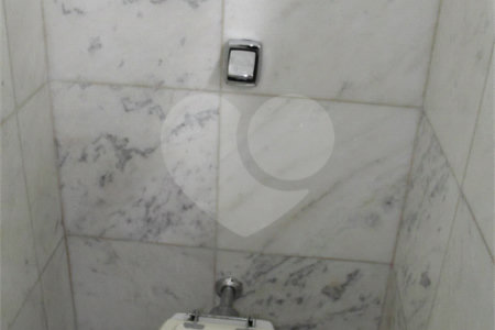 Casa à venda ou para alugar com 5 suítes em Jardim Leonor, São Paulo, SP