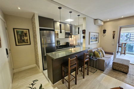 Apartamento para alugar com 2 quartos, sendo 1 suíte, em Jardim das Acácias, São Paulo, SP