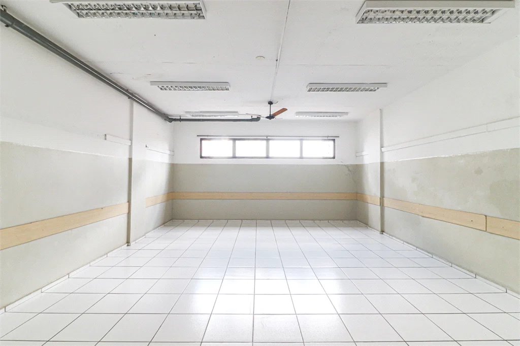 Prédio à venda em Vila Gomes, São Paulo, SP