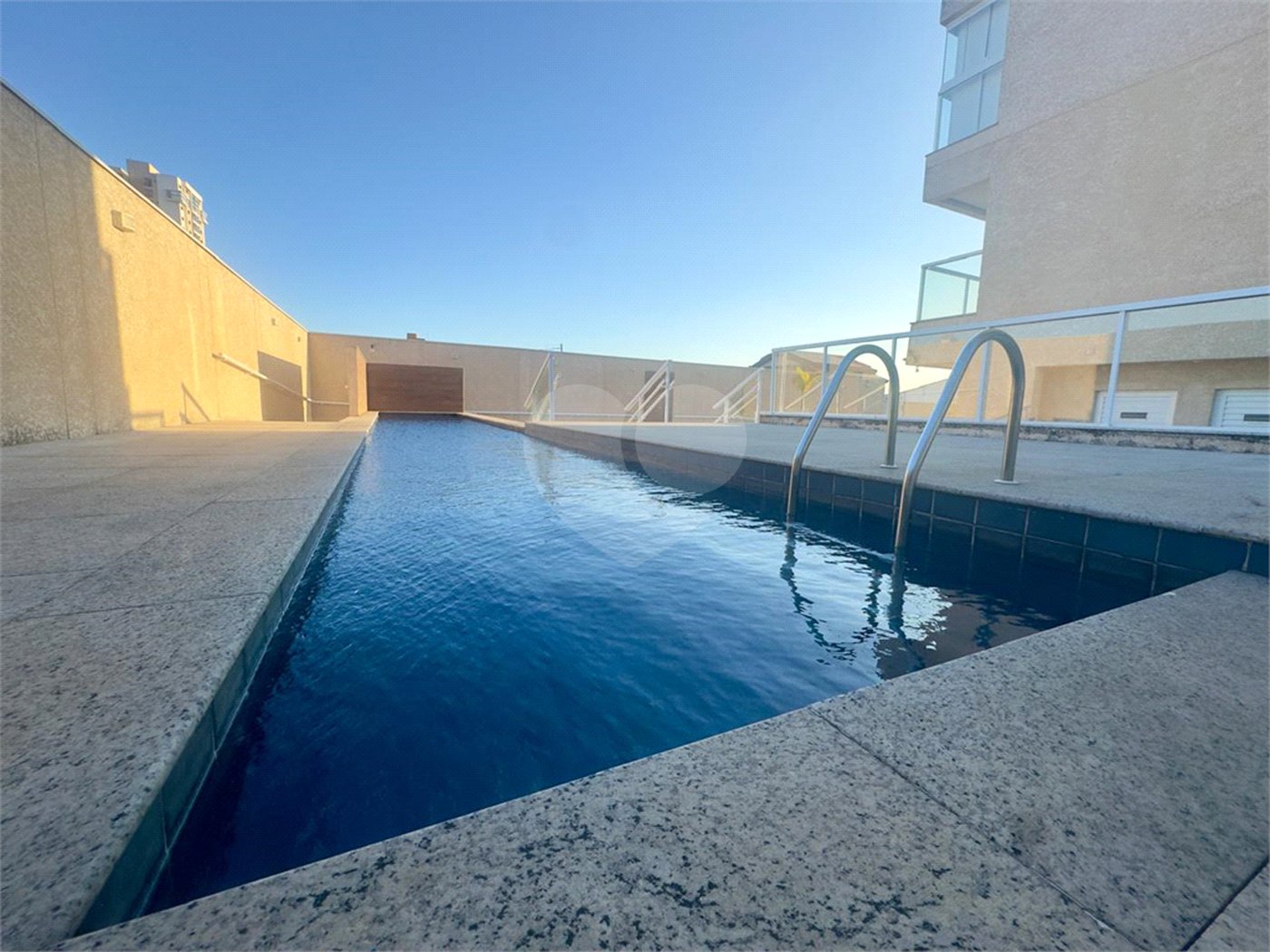 Apartamento para alugar com 2 quartos, sendo 1 suíte, em Vila Hortência, Sorocaba, SP