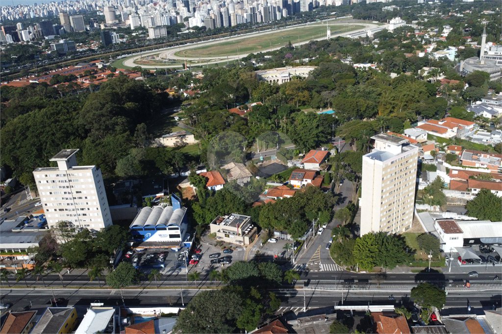 Casa à venda ou para alugar com 3 quartos, sendo 1 suíte, em Butantã, São Paulo, SP