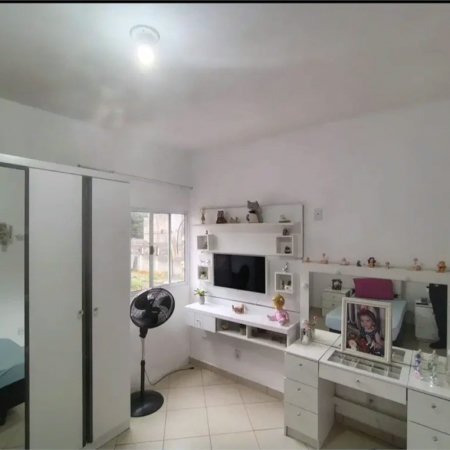 Casa à venda com 2 quartos no condomínio Antilhas, Cotia - SP