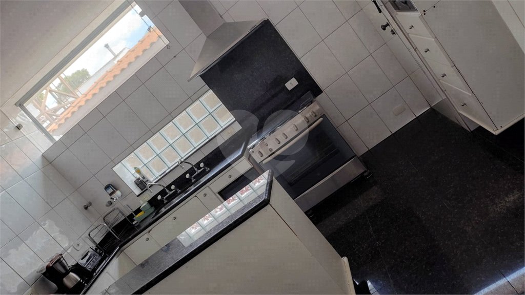 Casa à venda com 4 suítes em Vila Pirajussara, São Paulo, SP