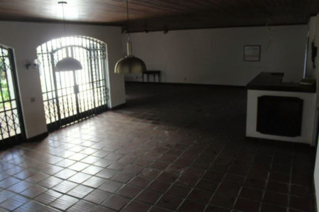 Casa Térrea à venda ou para alugar com 6 suítes em Vila Tramontano, São Paulo, SP