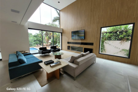 Casa à venda com 3 suítes em Jardim Prudência, São Paulo, SP