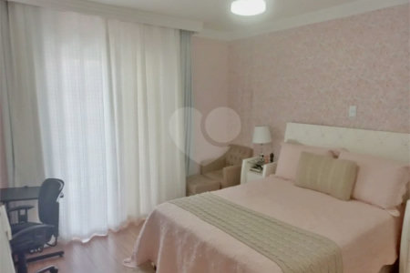 Sobrado à venda com 3 suítes em Vila Mazzei, São Paulo, SP