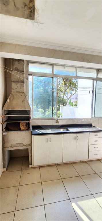 Casa térrea com duas edículas para venda - Saúde, SP.