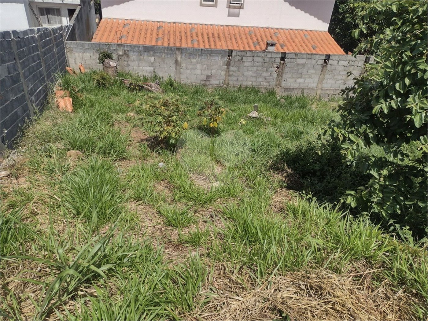 Terreno à venda em Jardim Esther, São Roque, SP