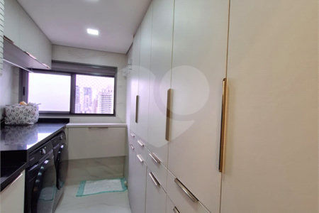 Apartamento à venda com 4 quartos, sendo 2 suítes,  em Chácara Flora, São Paulo, SP