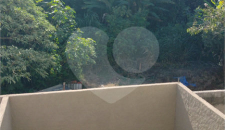 Sobrado à venda com 2 quartos, sendo 1 suíte,  em Jardim Maristela II, Atibaia, SP