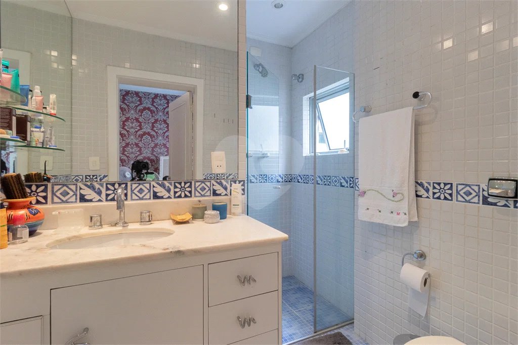 Apartamento em Higienópolis com 3 quartos, 3 suítes, 2 vagas, 277 m² de área útil