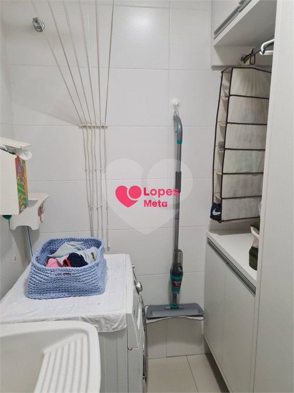 A VENDA BELISSIMO APARTAMENTO NO BAIRRO URBANOVA I, 2 QUARTOS 1 SENDO SUITE, 3 BANHEIROS E 2 VAGAS,