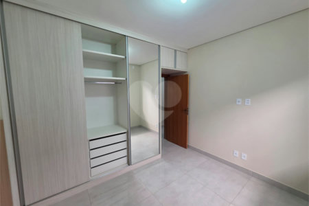 Casa no Village Damha III, 3 quartos 2 suítes