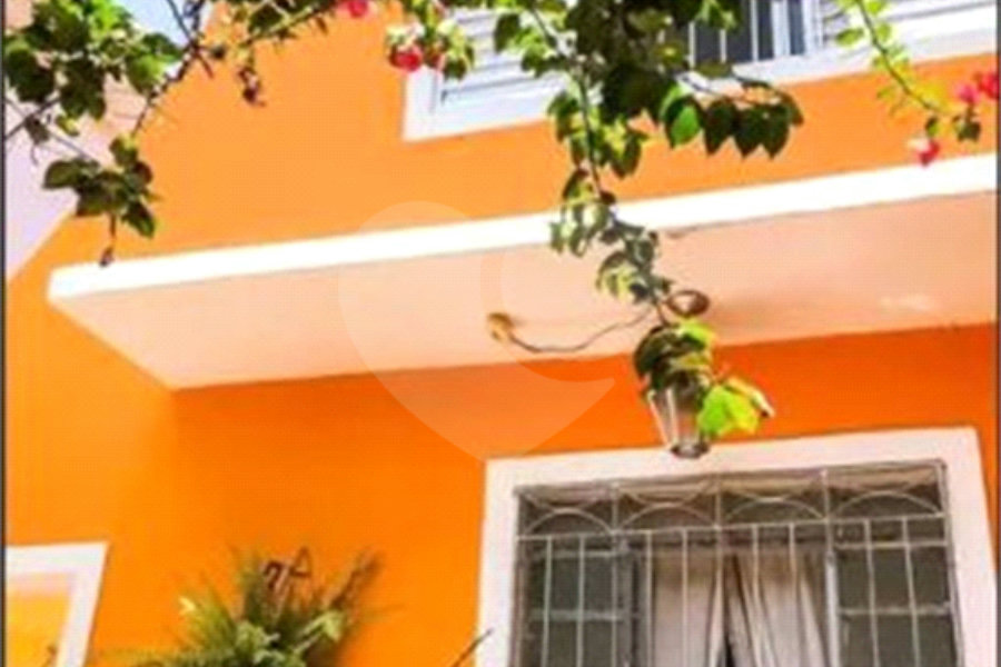 Sobrado à venda com 5 quartos, sendo 1 suíte, em Parque Edu Chaves, São Paulo, SP