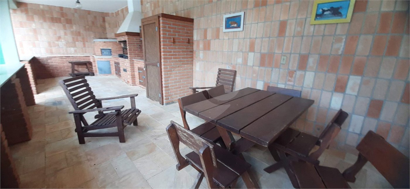 Casa à venda com 6 quartos, sendo 5 suítes, em Roseira, Mairiporã, SP
