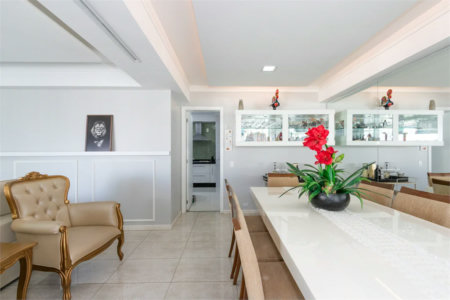 Apartamento à venda com 4 quartos, sendo 3 suítes,  em Vila Romana, São Paulo, SP