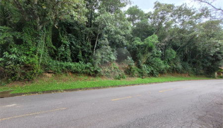 Terreno à venda no condomínio Alpes da Cantareira, Mairiporã - SP
