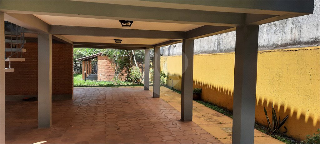 Casa à venda ou para alugar com 4 quartos, sendo 2 suítes, em Mantiqueira, Mairiporã, SP