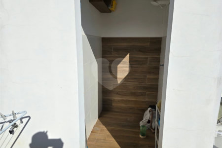 Casa à venda com 3 quartos, sendo 2 suítes, no condomínio Golden, Itapetininga - SP
