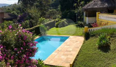 Casa Térrea à venda com 4 quartos, sendo 2 suítes,  em Roseira, Mairiporã, SP