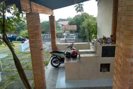Casa à venda com 5 quartos, sendo 2 suítes, no condomínio Terras de Santa Rosa, Salto - SP