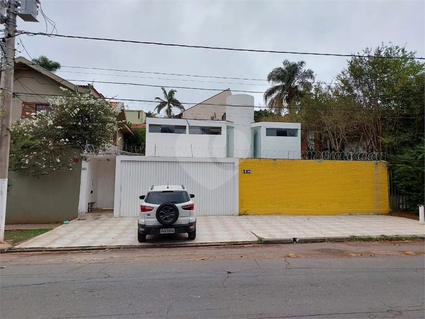 Sobrado à venda com 11 quartos, sendo 4 suítes, em Jardim Morumbi, São Paulo, SP