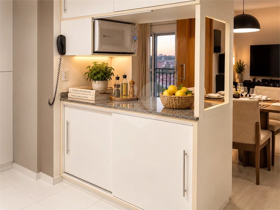 Apartamento à venda com 3 quartos, sendo 1 suíte, em Campo Belo, São Paulo, SP