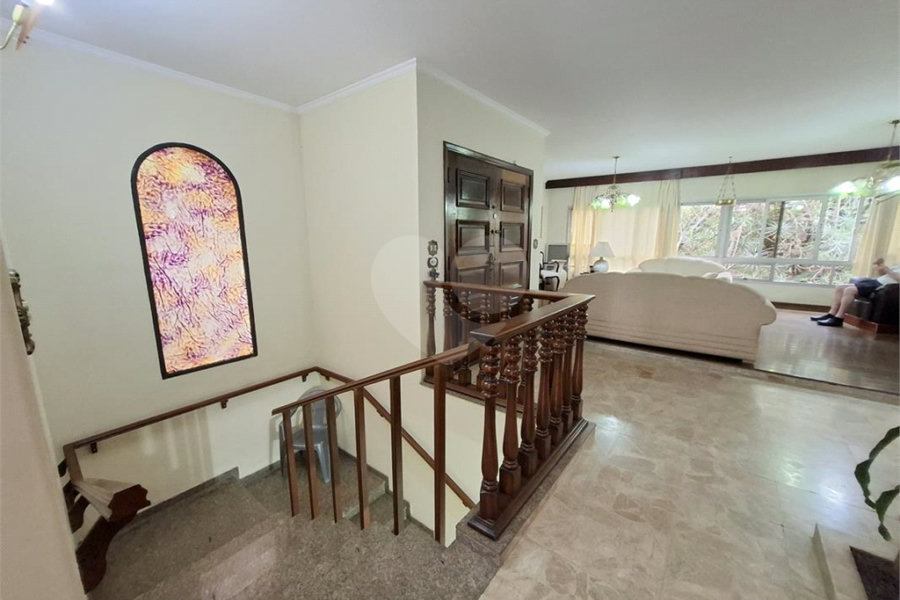 Casa à venda com 4 quartos, sendo 1 suíte, em Água Fria, São Paulo, SP