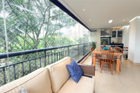 Apartamento à venda com 3 suítes em Santa Teresinha, São Paulo, SP