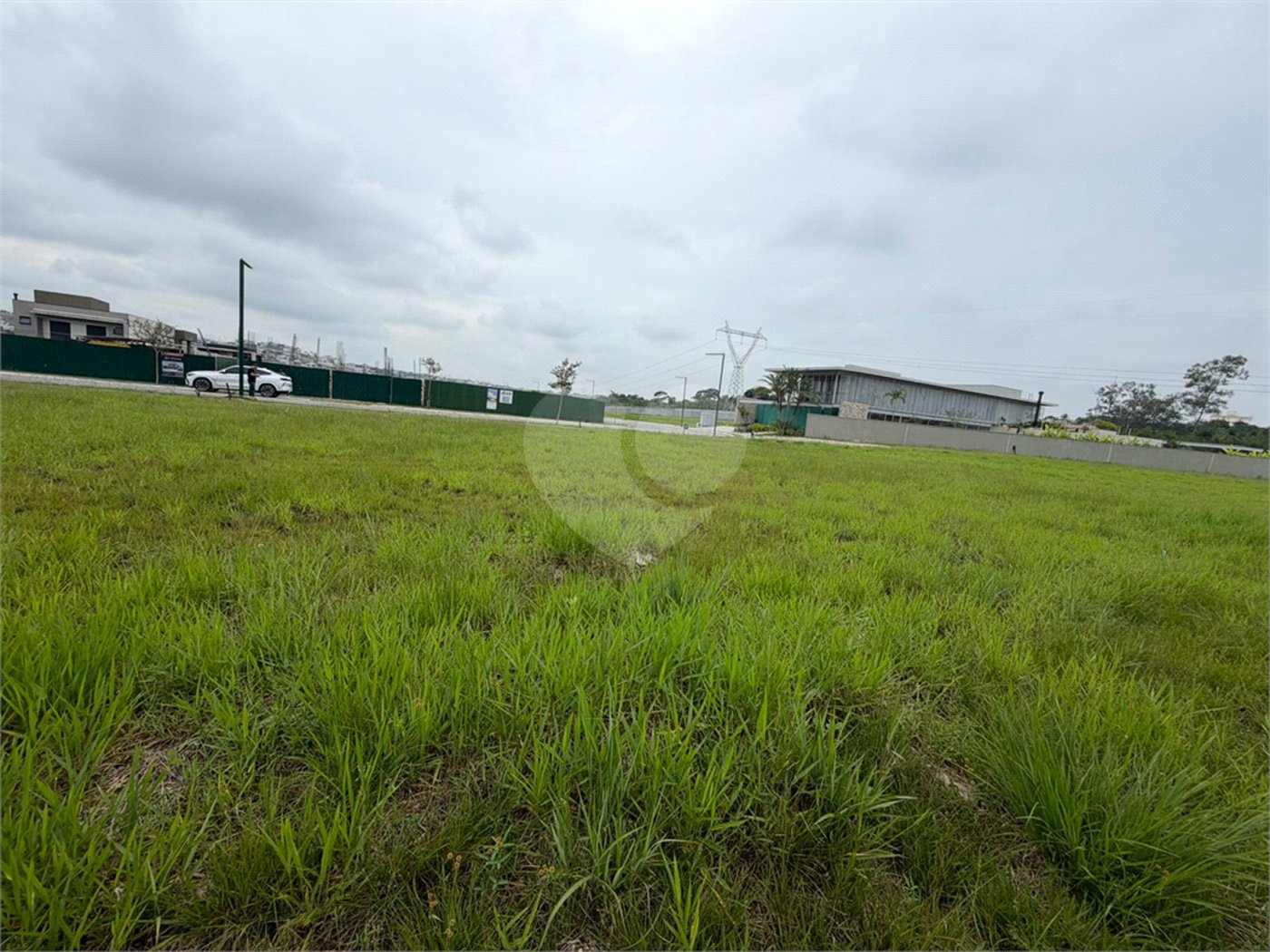 Terreno à venda no condomínio Jardim das Nações, São José dos Campos - SP