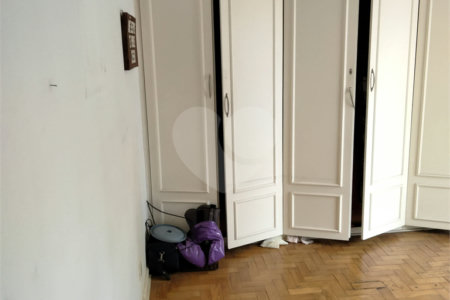 Apartamento à venda com 3 quartos, sendo 1 suíte,  em Aclimação, São Paulo, SP