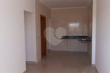 Casa à venda com 2 quartos no condomínio Residencial Luta, São Paulo - SP