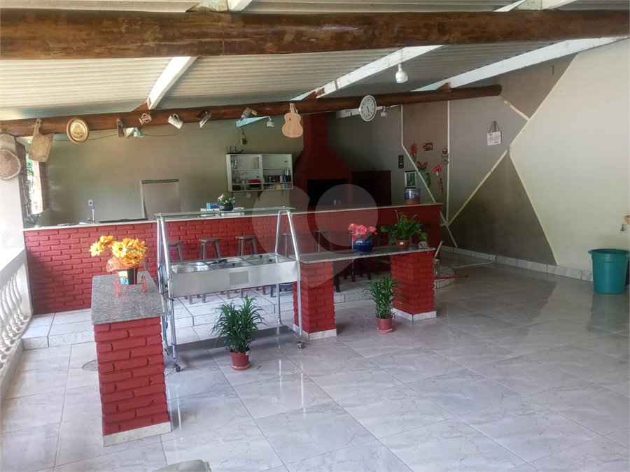 Chácara à venda com 3 quartos em Lavras, Mairiporã, SP
