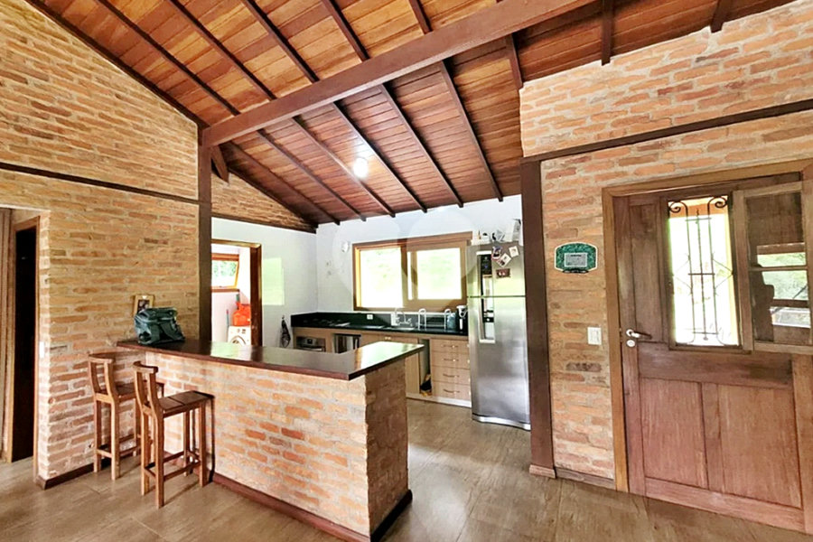 Casa à venda com 3 quartos, sendo 1 suíte, em Serra da Cantareira, Mairiporã, SP