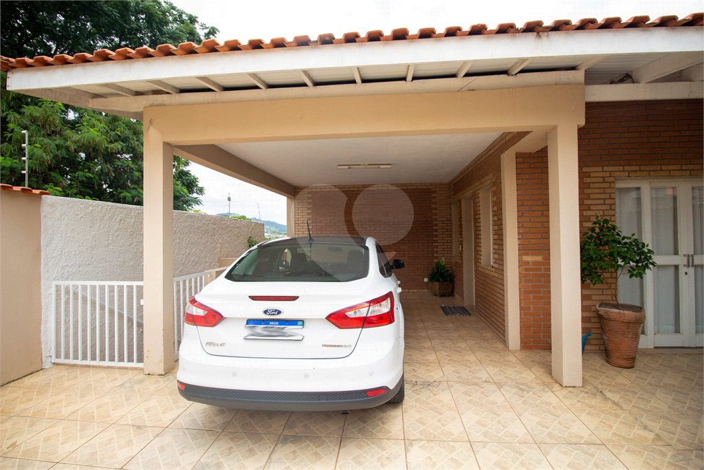 Casa à venda com 3 quartos, sendo 1 suíte, em Jardim São José, São Roque, SP