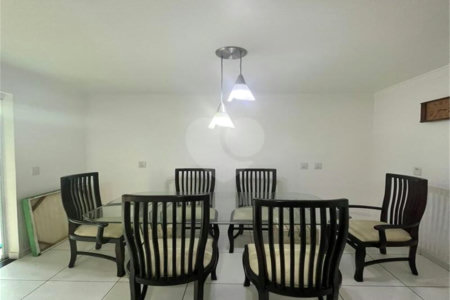 Sobrado à venda com 3 quartos, sendo 1 suíte, no Centro, Indaiatuba, SP