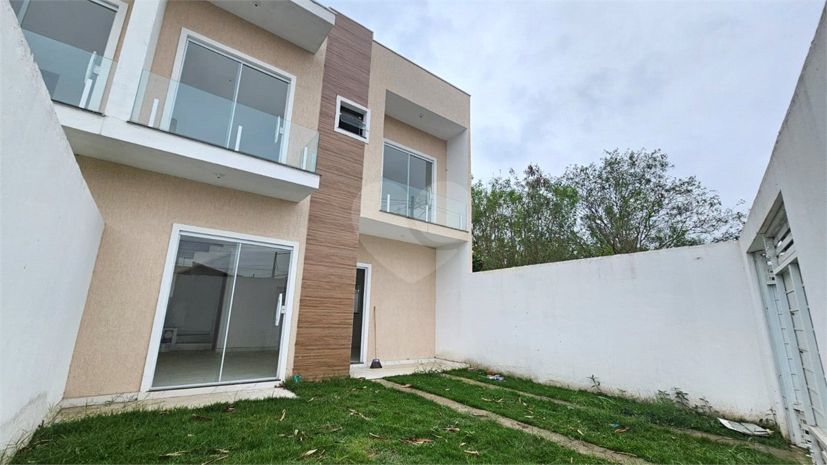 Casa à venda com 2 suítes no condomínio Loteamento Monte Libano, Rio de Janeiro - RJ