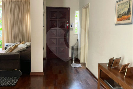 Sobrado à venda com 5 quartos, sendo 2 suítes, em Vila Cordeiro, São Paulo, SP