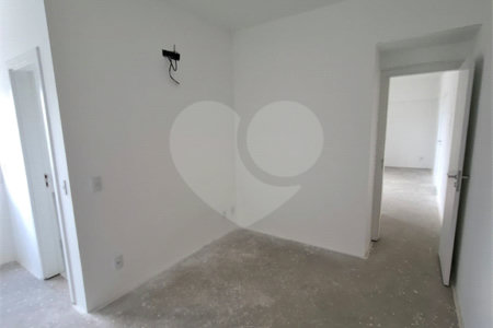 Apartamento à venda com 1 suíte em Vila Homero, Indaiatuba, SP
