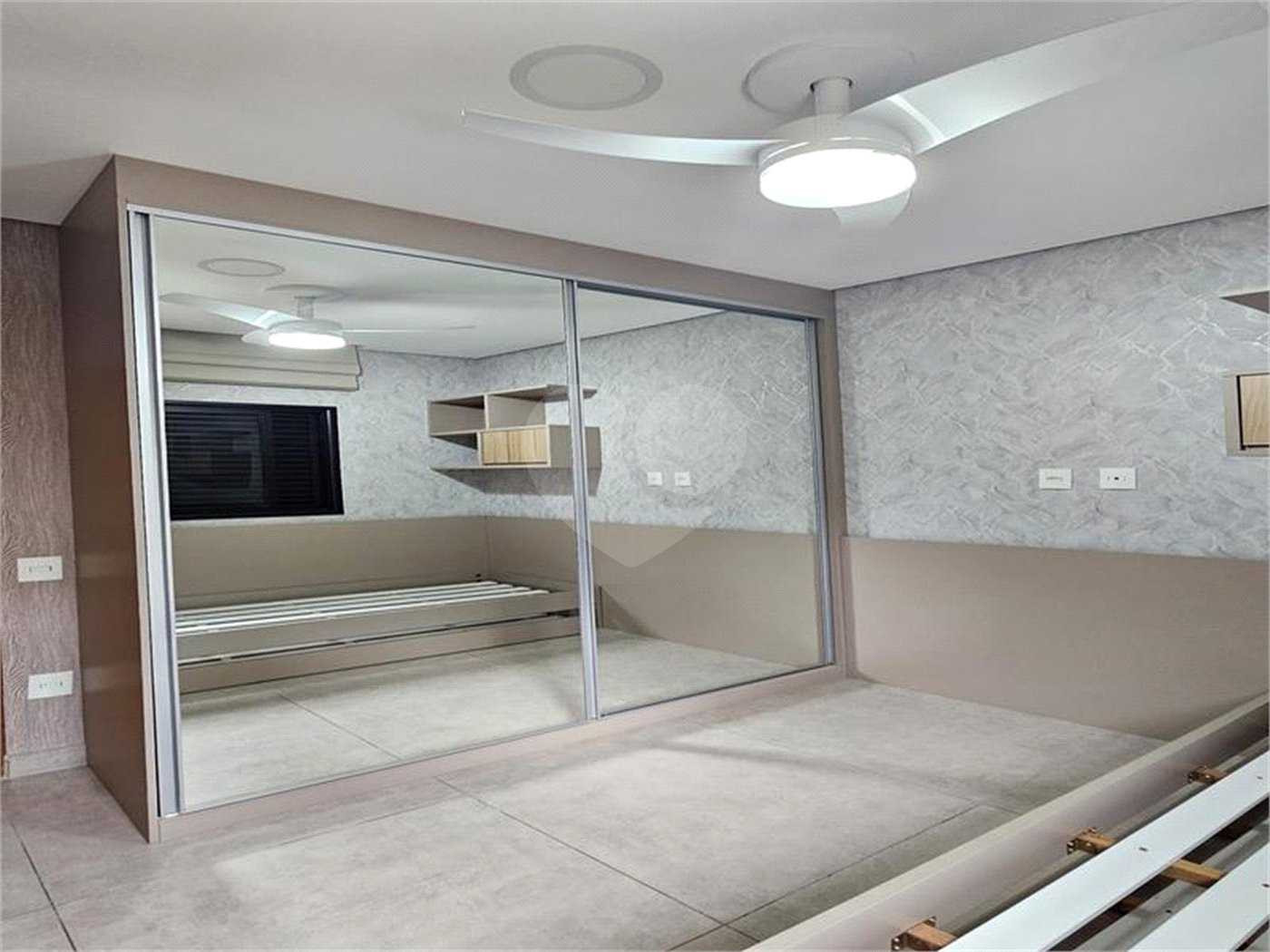 Casa à venda com 3 quartos, sendo 1 suíte, no condomínio Mantova, Indaiatuba - SP